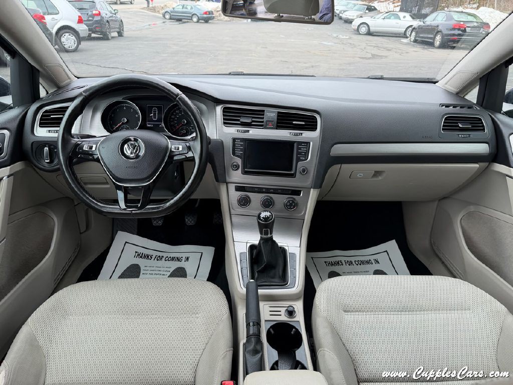 2016 Volkswagen Golf Image 15