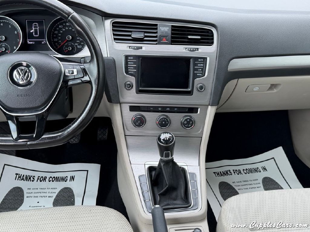 2016 Volkswagen Golf Image 18