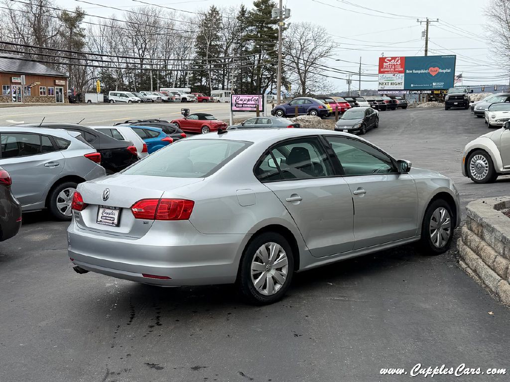 2014 Volkswagen Jetta Image 9