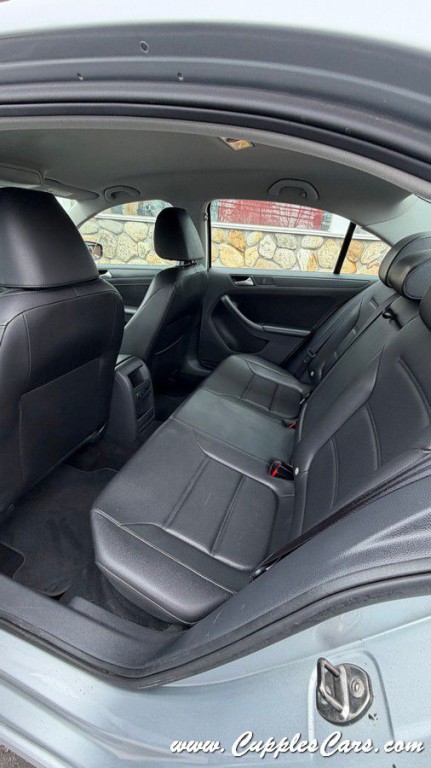 2014 Volkswagen Jetta Image 28
