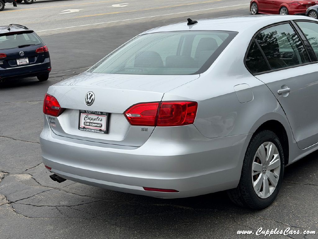 2014 Volkswagen Jetta Image 35