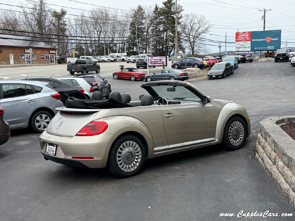 2015 Volkswagen Beetle Image 3