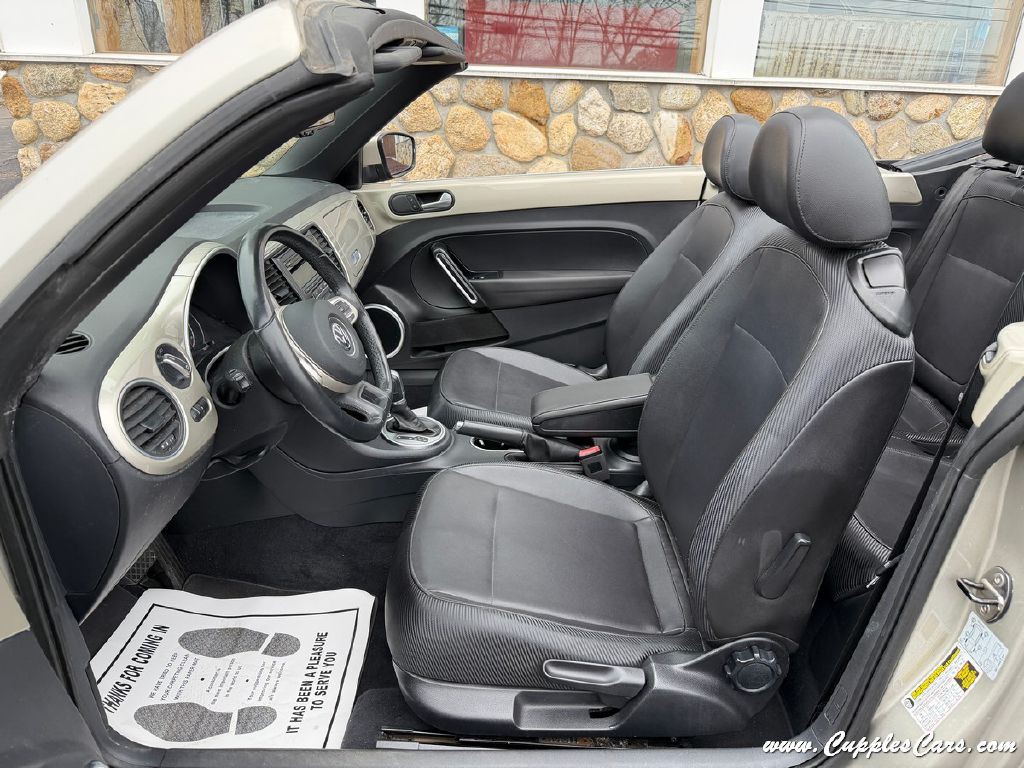 2015 Volkswagen Beetle Image 5