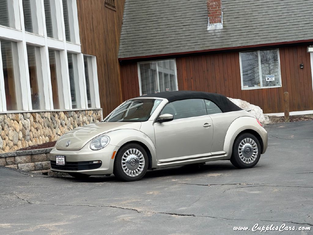 2015 Volkswagen Beetle Image 13