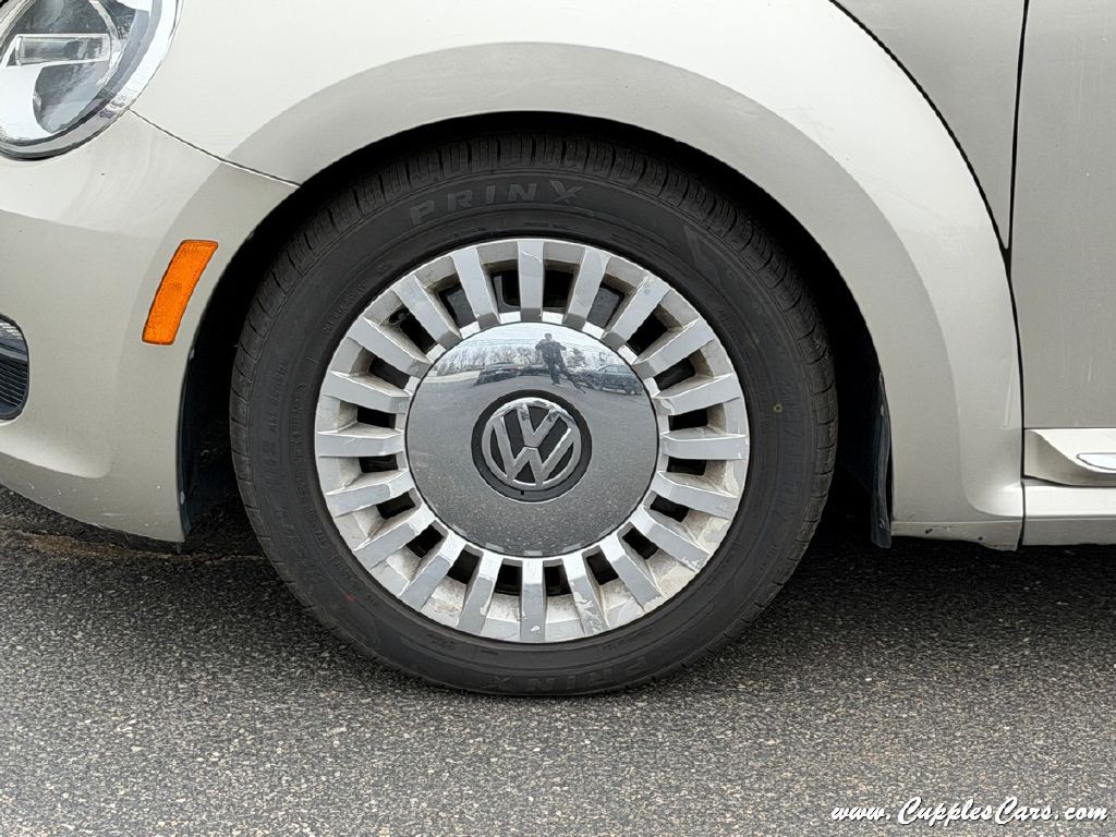 2015 Volkswagen Beetle Image 47