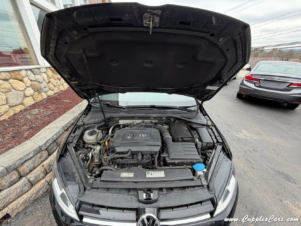 2016 Volkswagen Golf Image 13