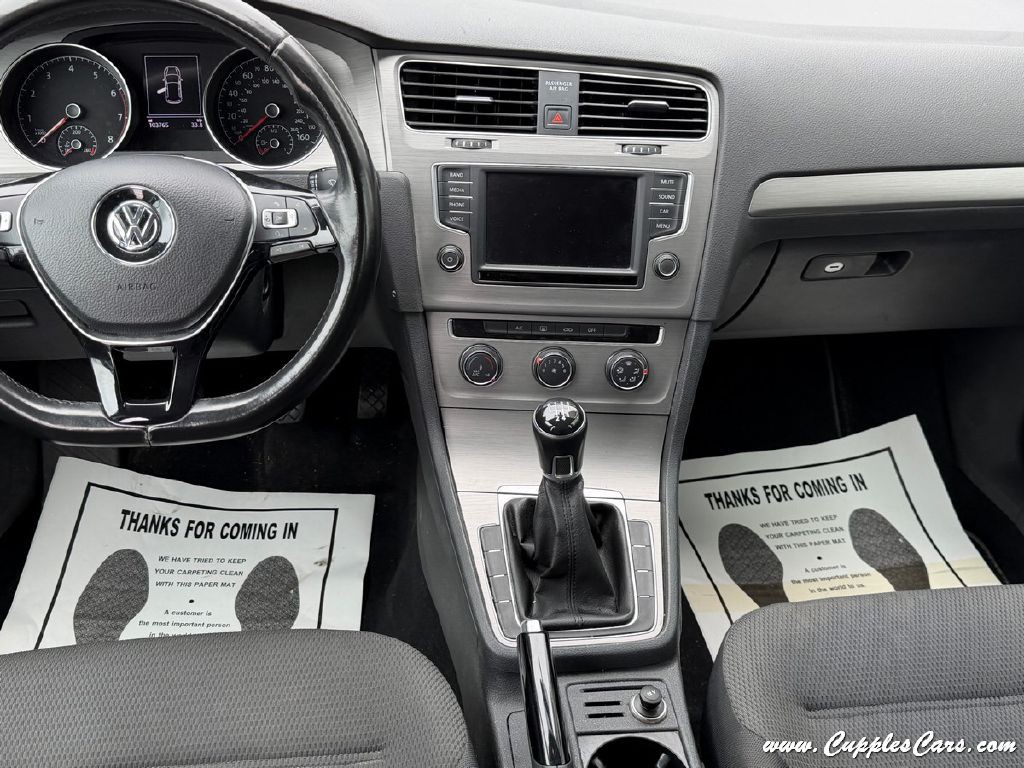 2016 Volkswagen Golf Image 18