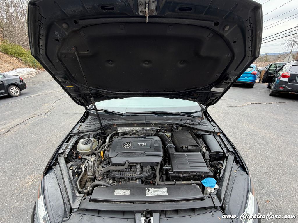 2016 Volkswagen Golf Image 26