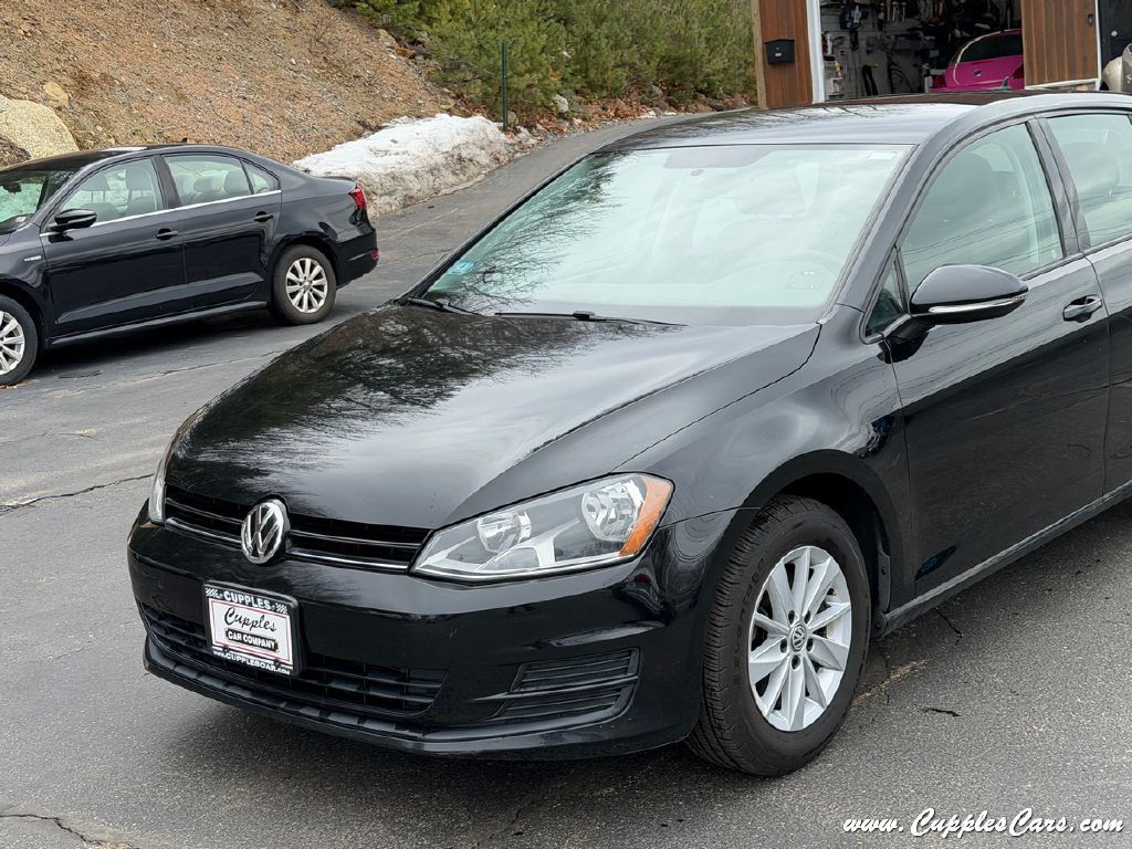 2016 Volkswagen Golf Image 33