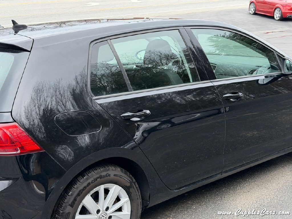 2016 Volkswagen Golf Image 39