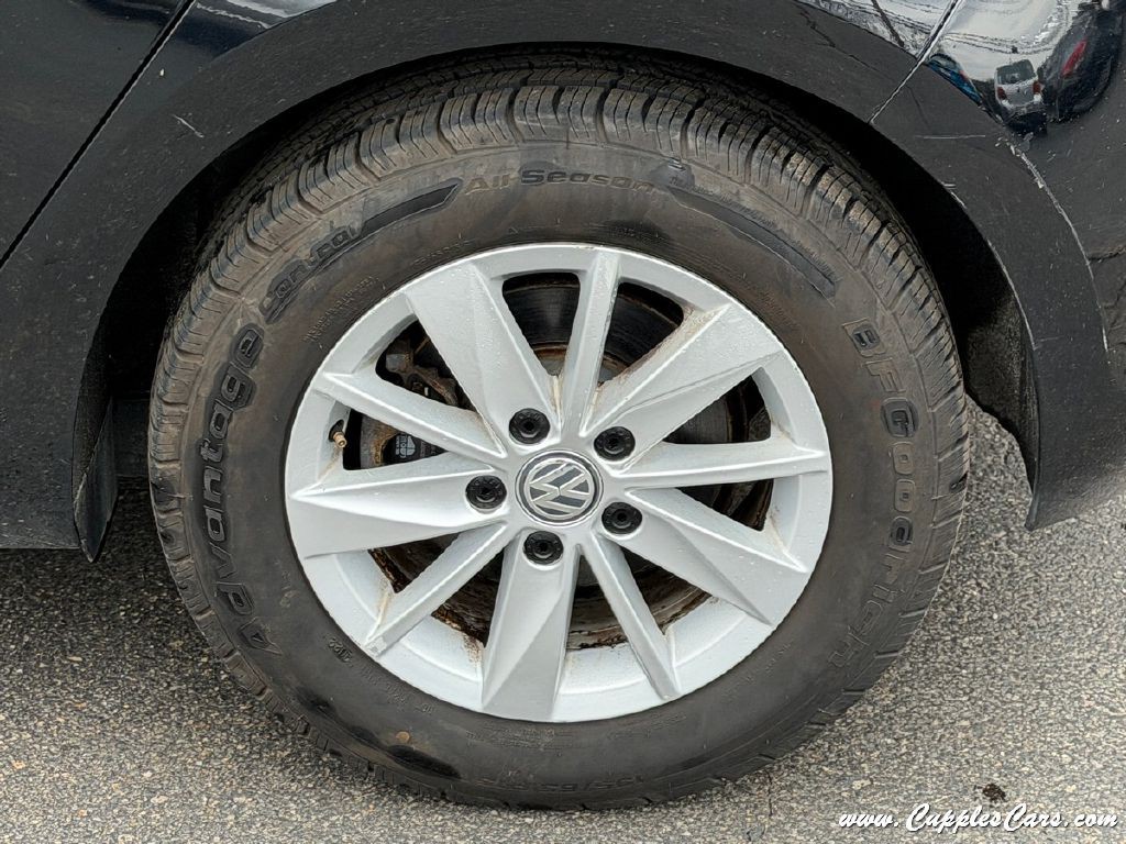 2016 Volkswagen Golf Image 44