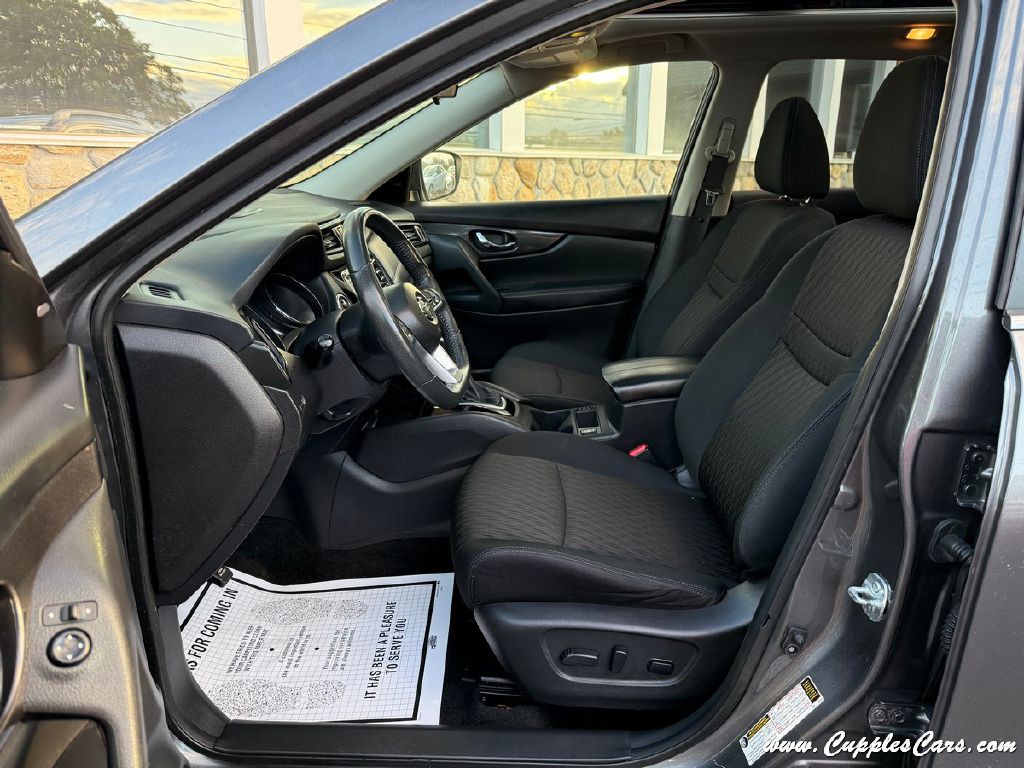 2018 Nissan Rogue Image 4