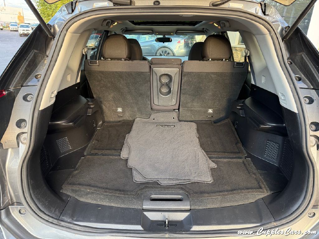2018 Nissan Rogue Image 8