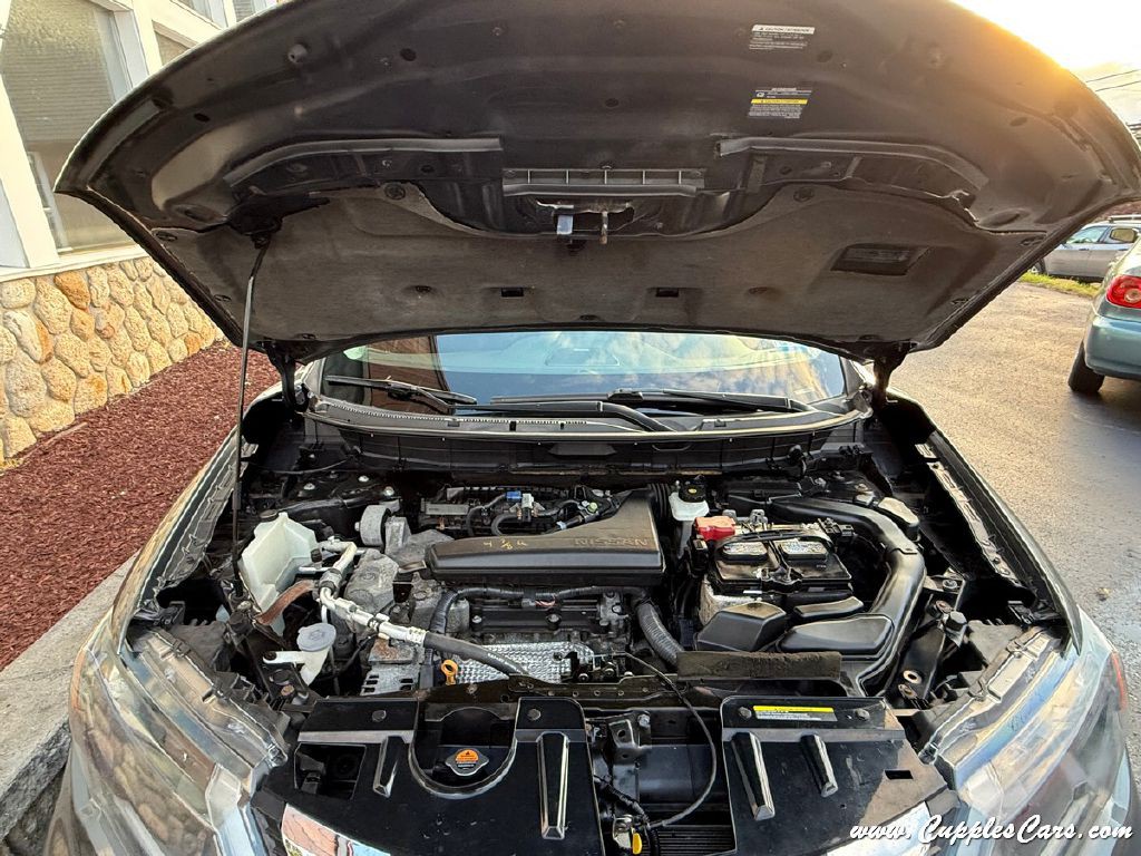 2018 Nissan Rogue Image 16