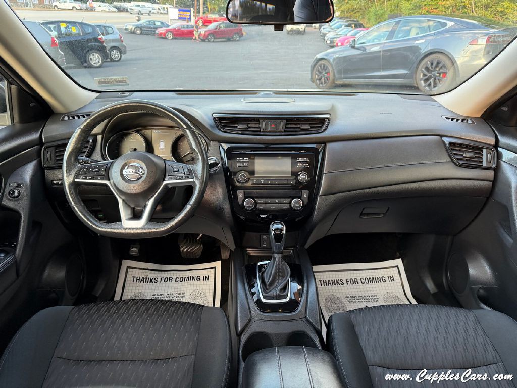 2018 Nissan Rogue Image 17