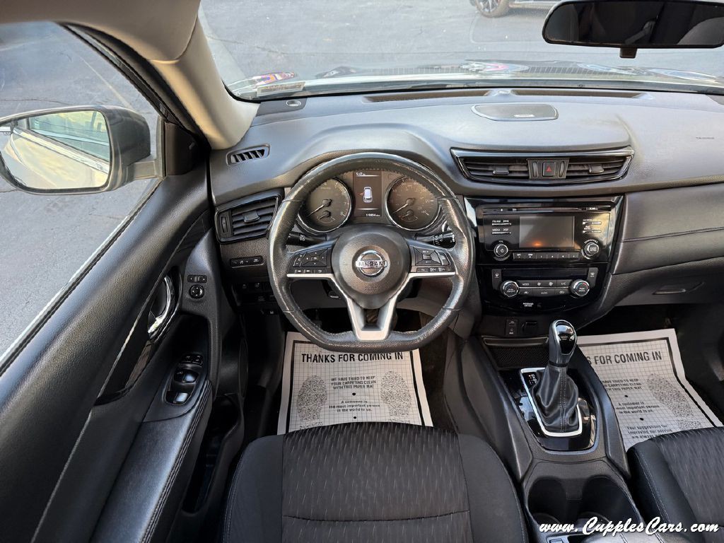 2018 Nissan Rogue Image 18