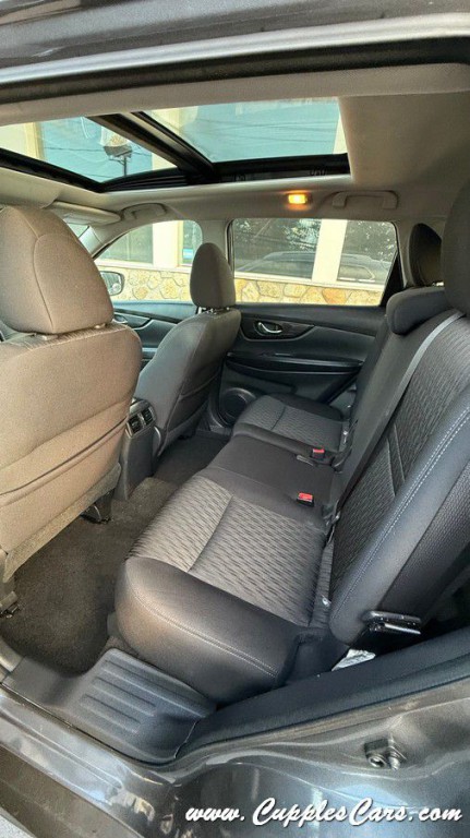 2018 Nissan Rogue Image 28