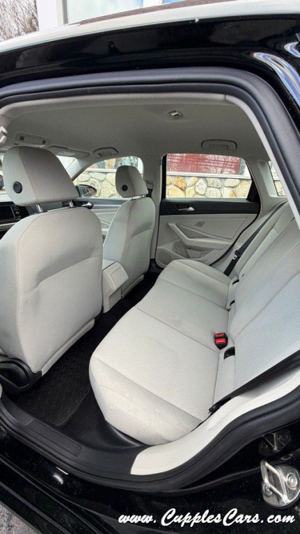 2019 Volkswagen Jetta Image 30