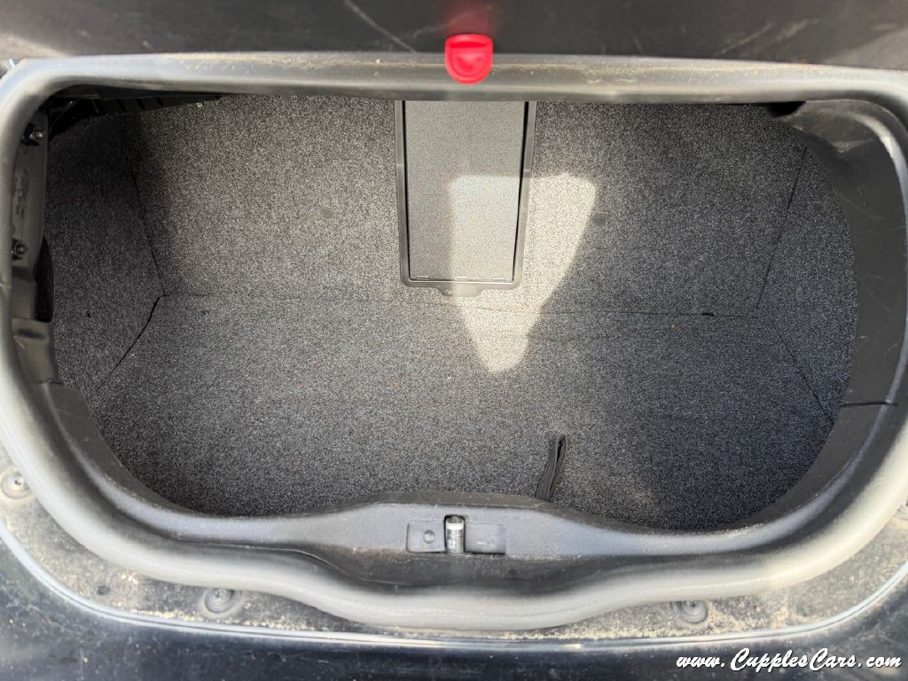 2010 Volkswagen Beetle Image 9