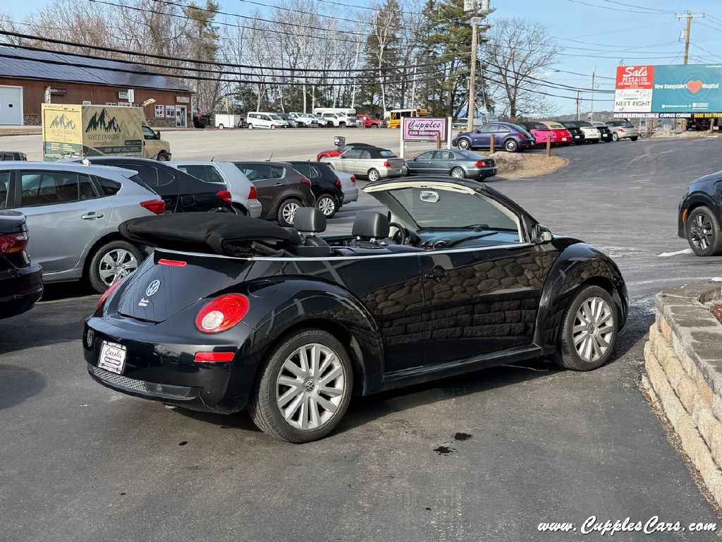 2010 Volkswagen Beetle Image 10