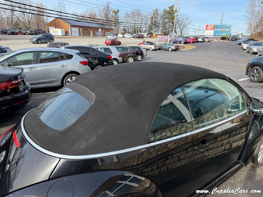 2010 Volkswagen Beetle Image 18