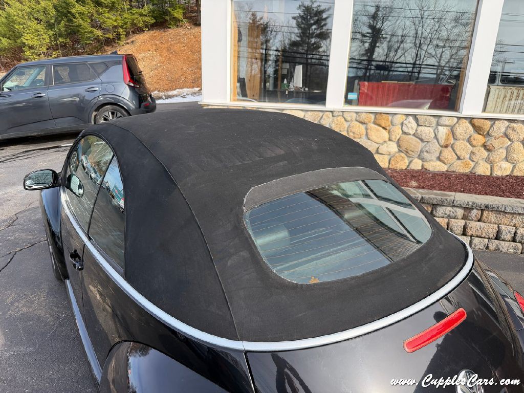 2010 Volkswagen Beetle Image 20