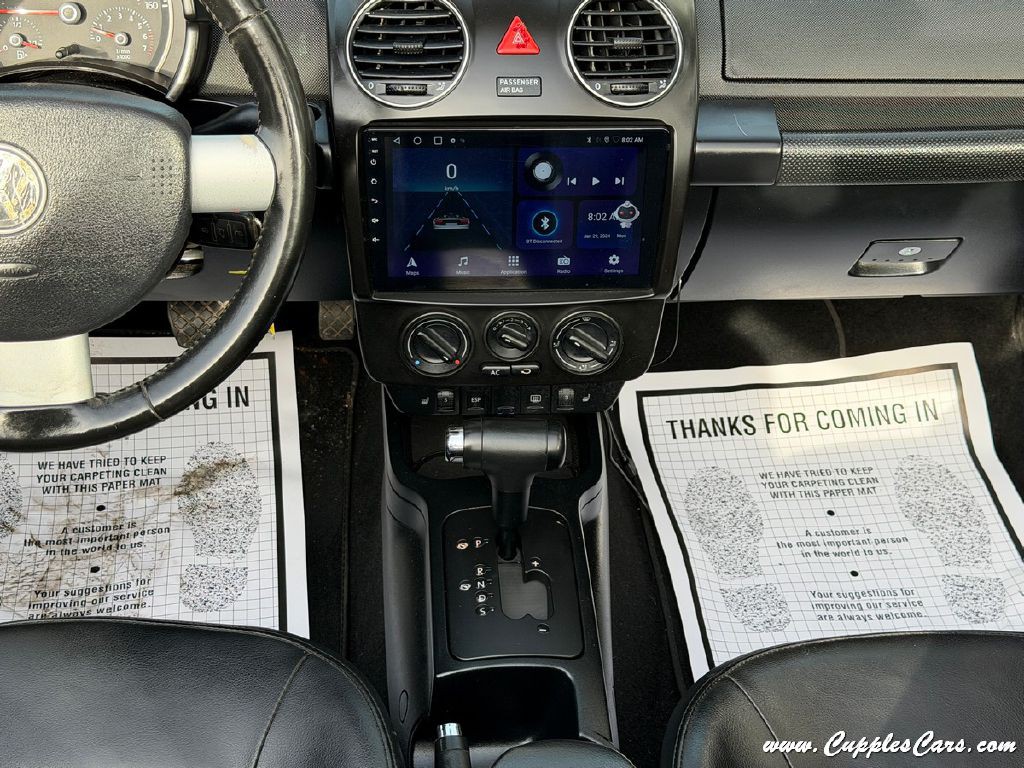 2010 Volkswagen Beetle Image 26