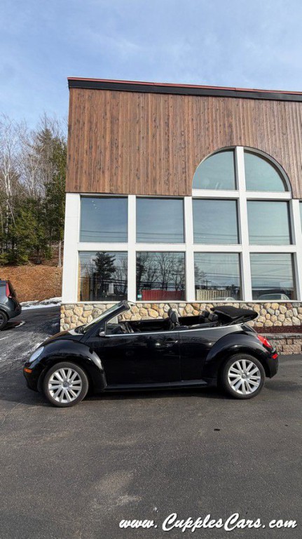 2010 Volkswagen Beetle Image 33