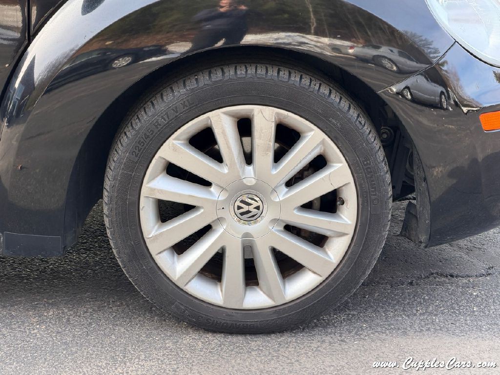 2010 Volkswagen Beetle Image 46