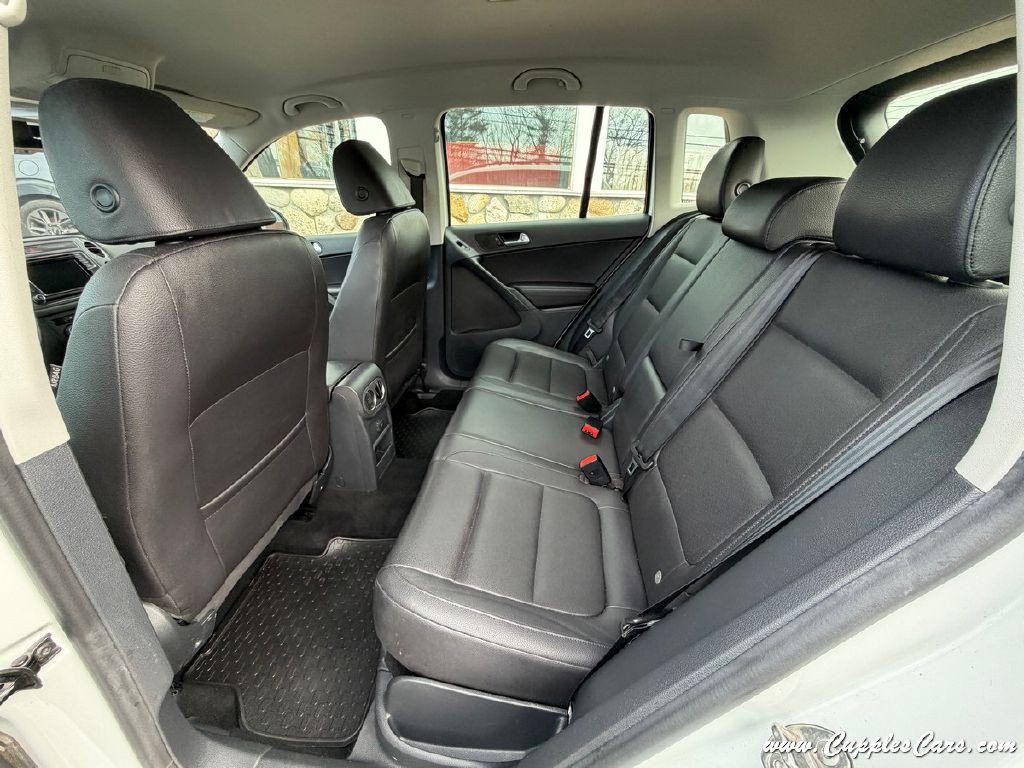 2017 Volkswagen Tiguan Image 22