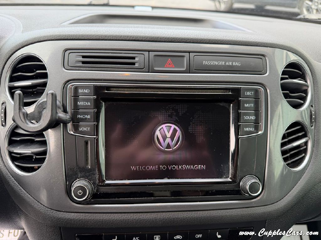 2017 Volkswagen Tiguan Image 24
