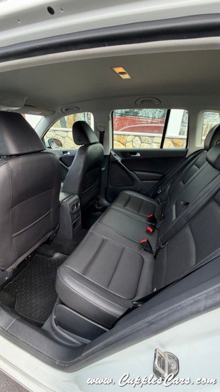 2017 Volkswagen Tiguan Image 30
