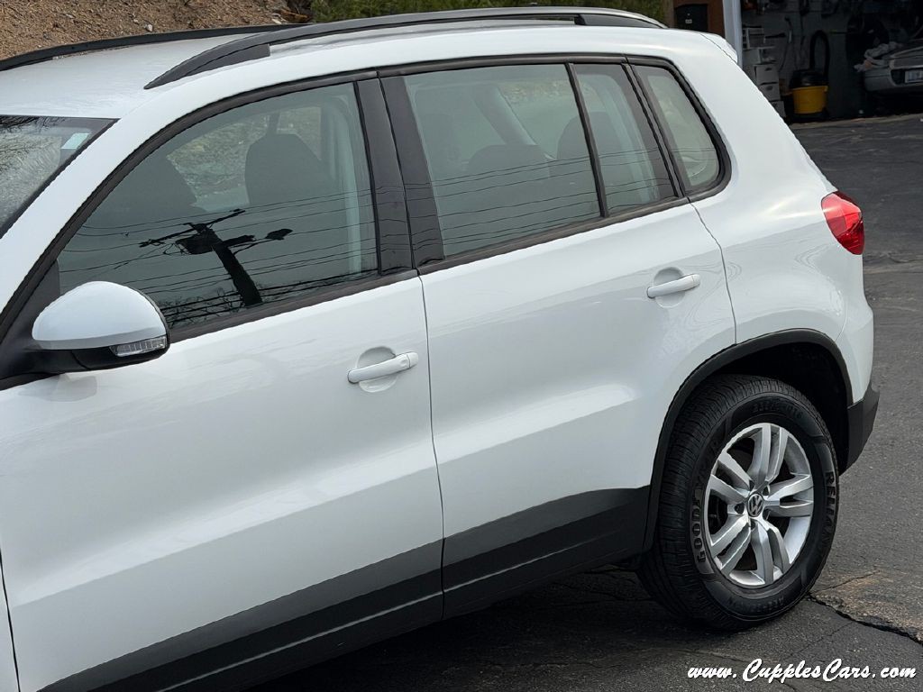 2017 Volkswagen Tiguan Image 34