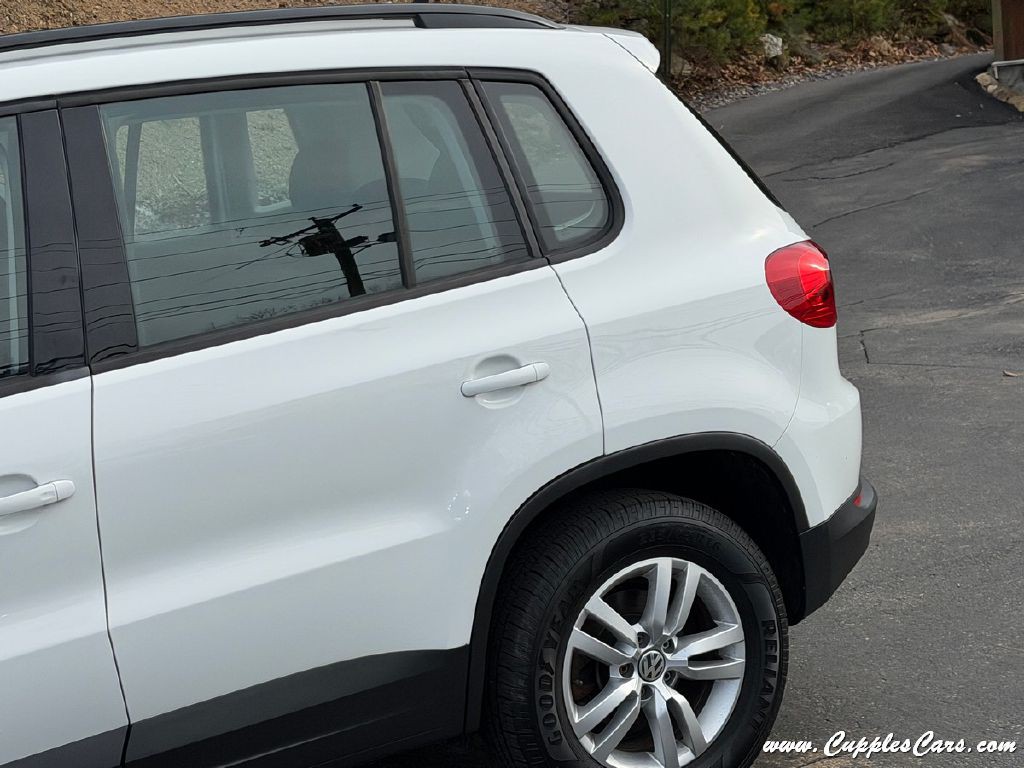 2017 Volkswagen Tiguan Image 35