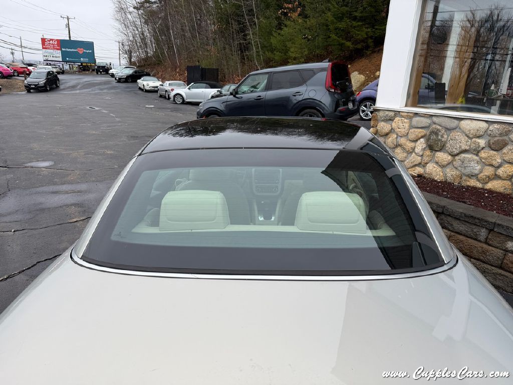 2010 Volkswagen Eos Image 7