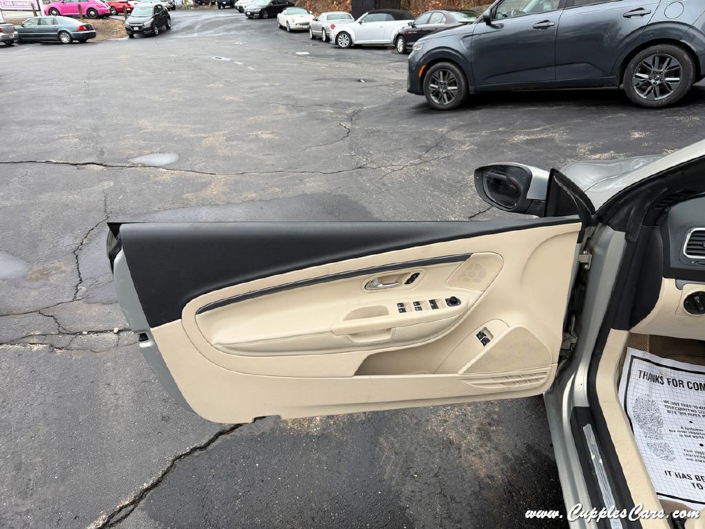 2010 Volkswagen Eos Image 12