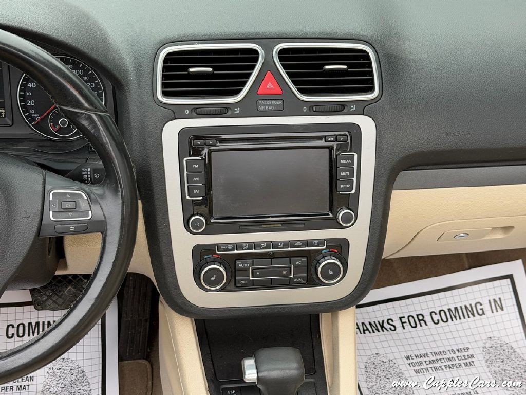 2010 Volkswagen Eos Image 23