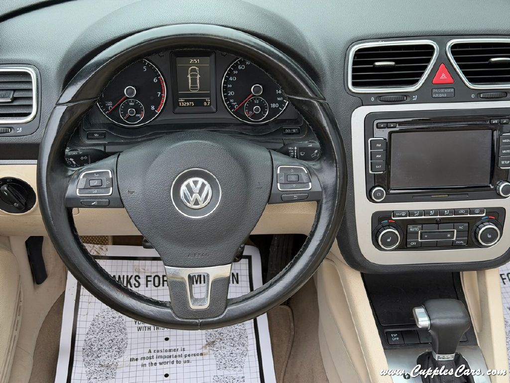 2010 Volkswagen Eos Image 25