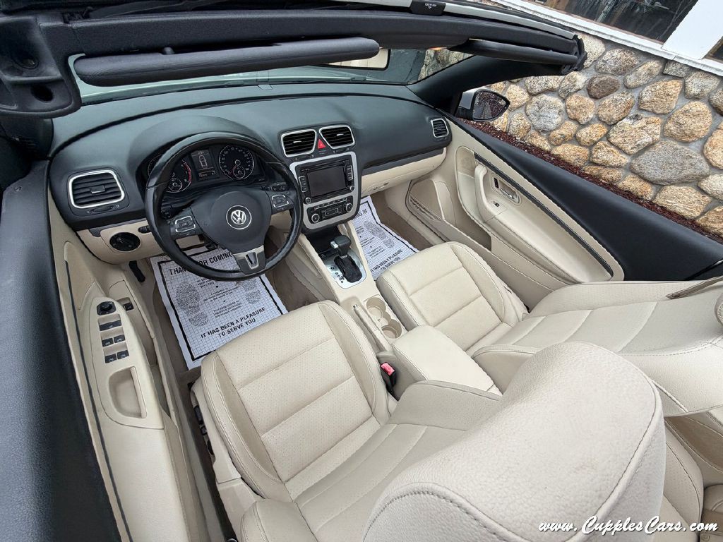 2010 Volkswagen Eos Image 26