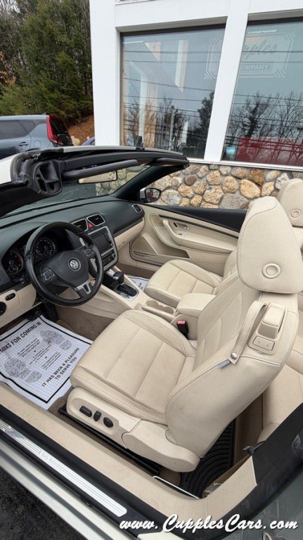 2010 Volkswagen Eos Image 32