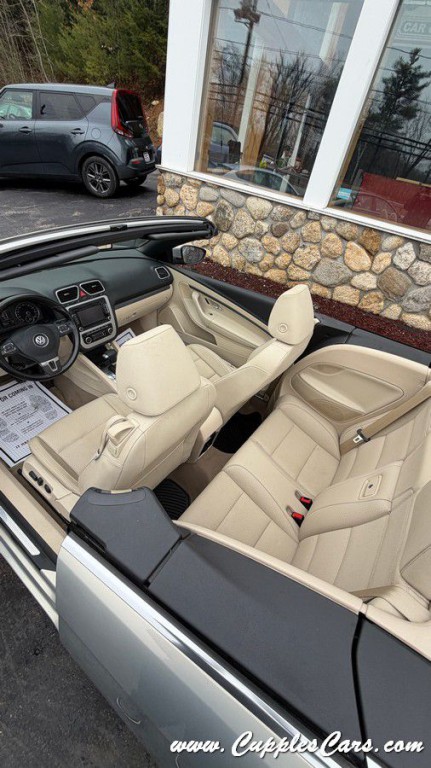 2010 Volkswagen Eos Image 34