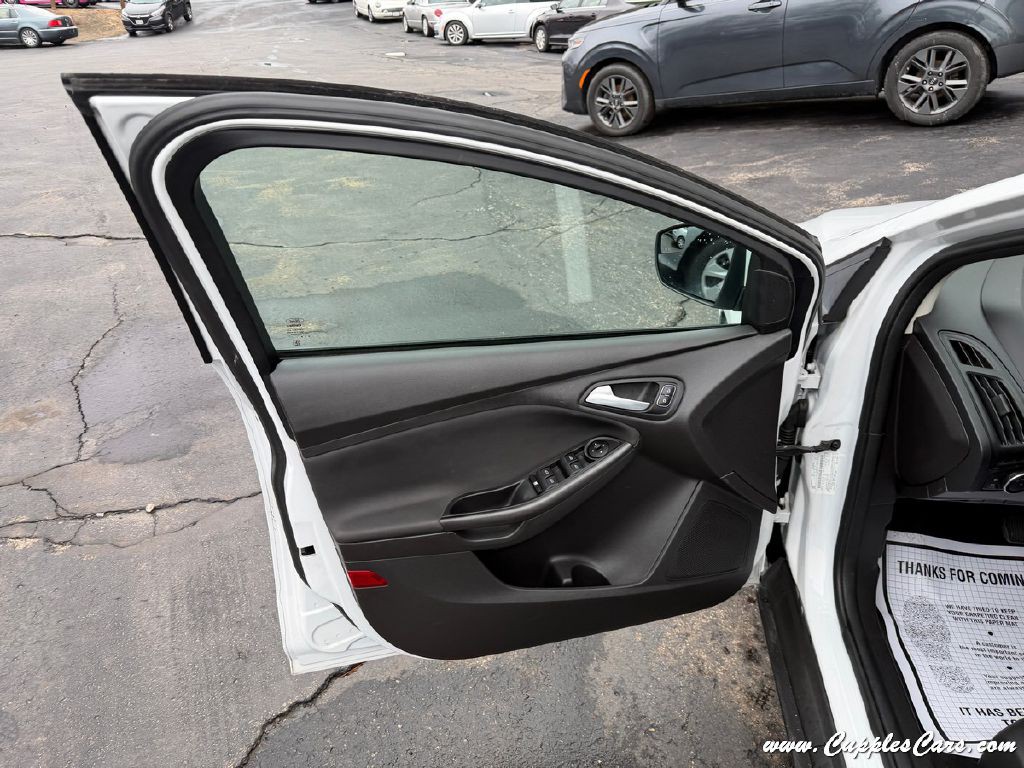 2018 Ford Focus Image 6