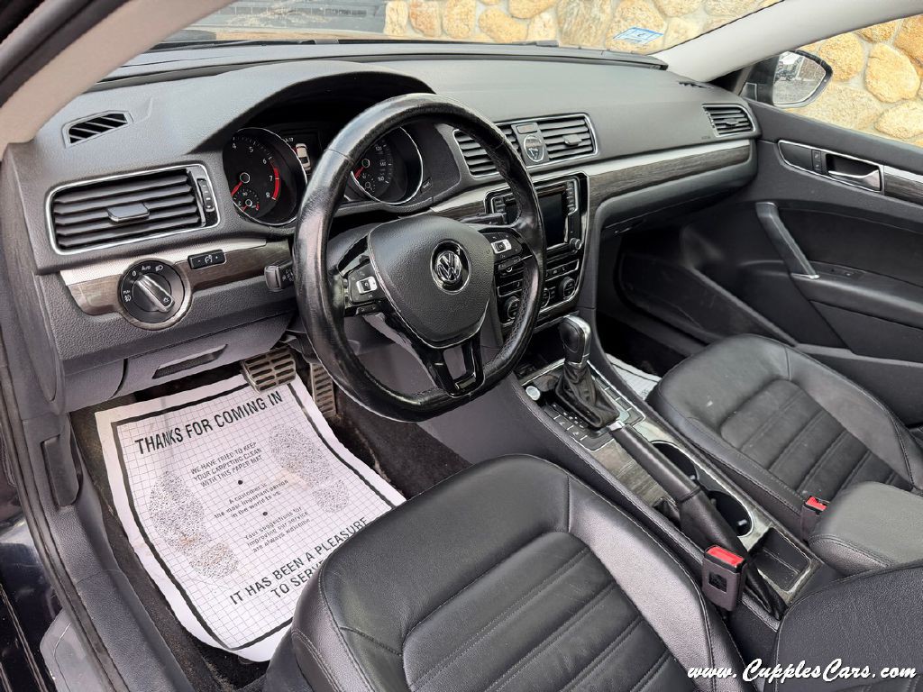 2017 Volkswagen Passat Image 5