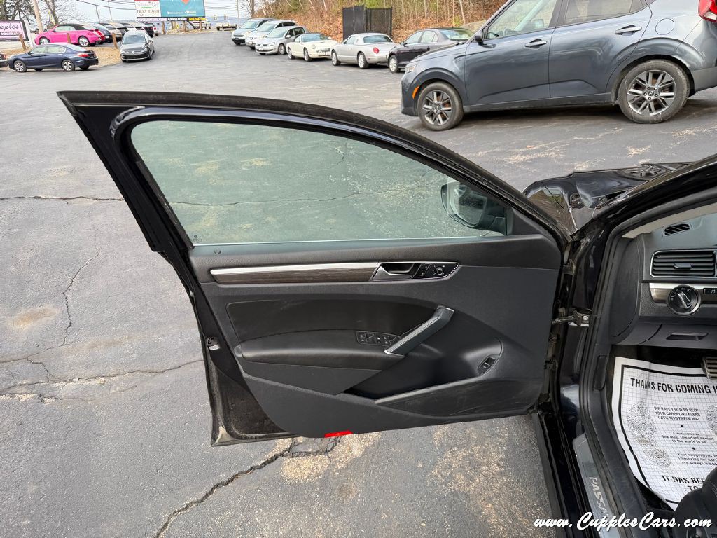 2017 Volkswagen Passat Image 6