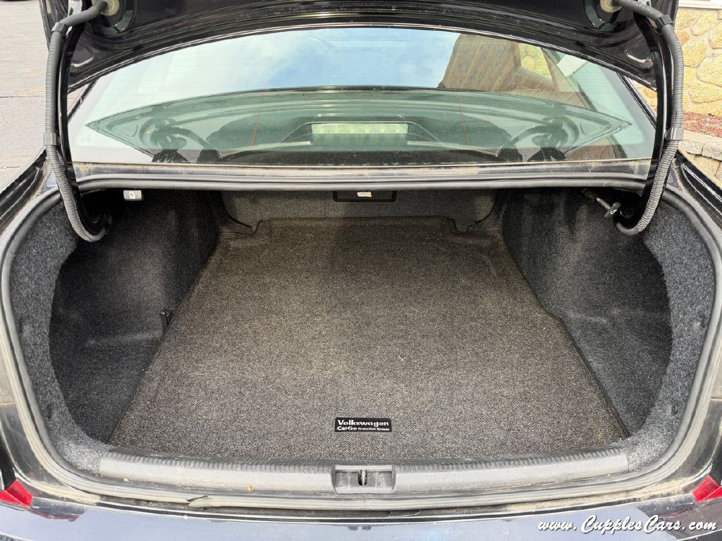 2017 Volkswagen Passat Image 9