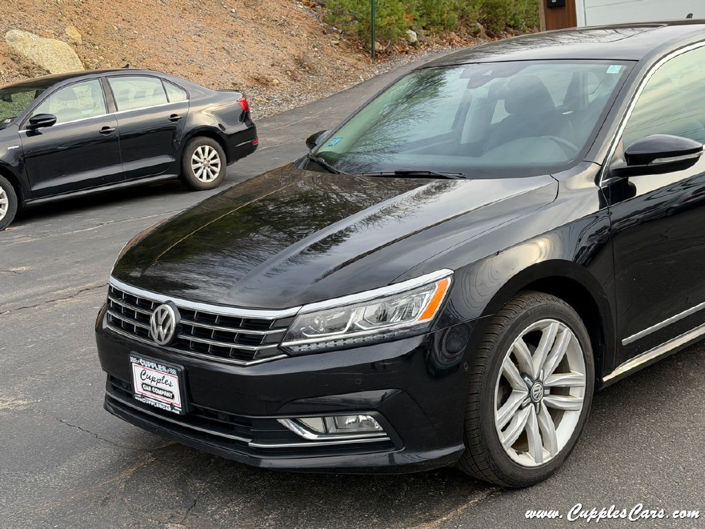 2017 Volkswagen Passat Image 28