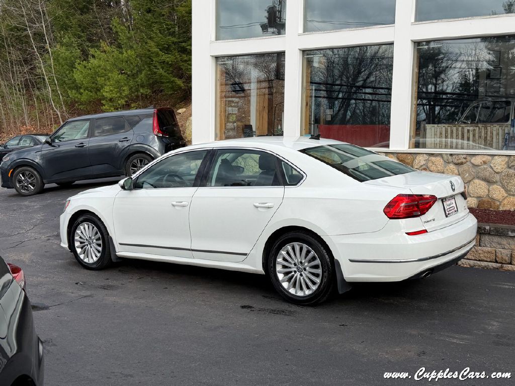 2016 Volkswagen Passat Image 3