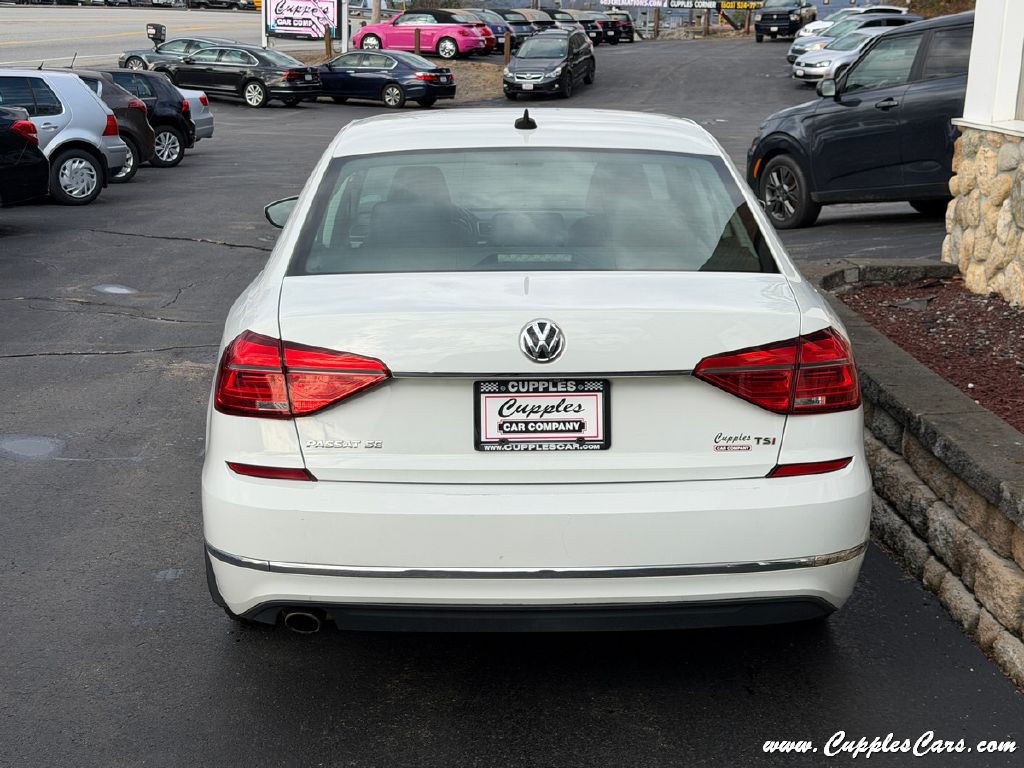 2016 Volkswagen Passat Image 12