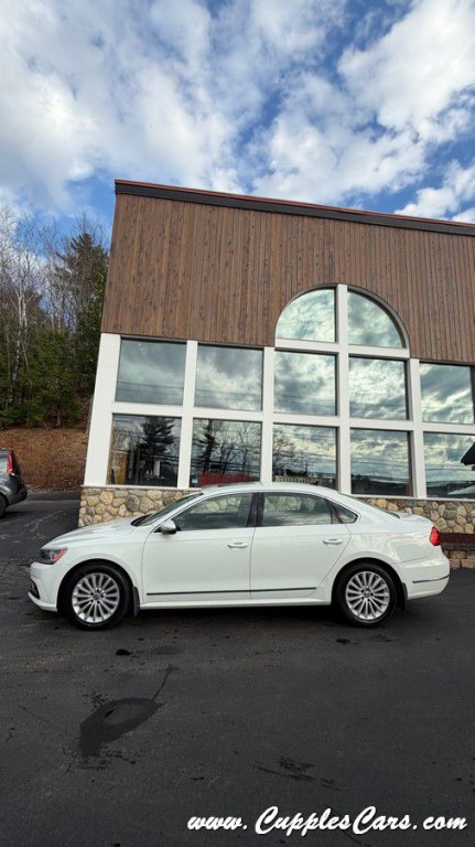 2016 Volkswagen Passat Image 29