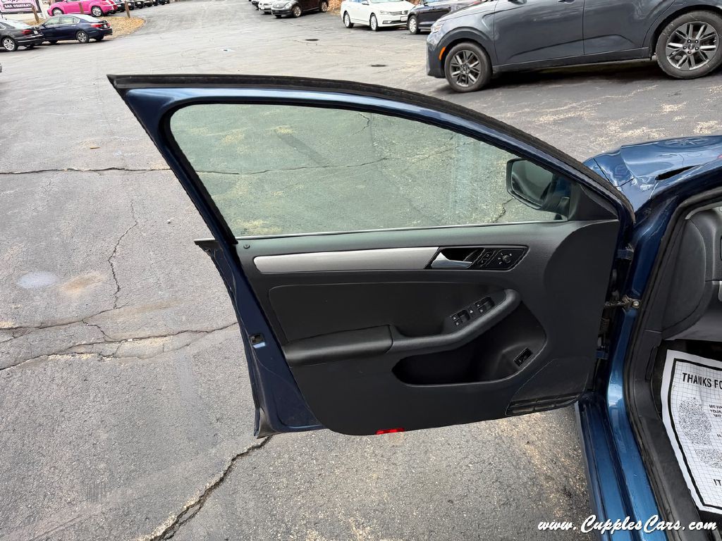 2017 Volkswagen Jetta Image 6